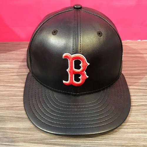 Boston Leather Cap by NEW ERA